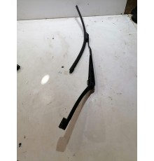 Поводок стеклоочистителя левый, водительский