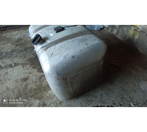 Бак топливный