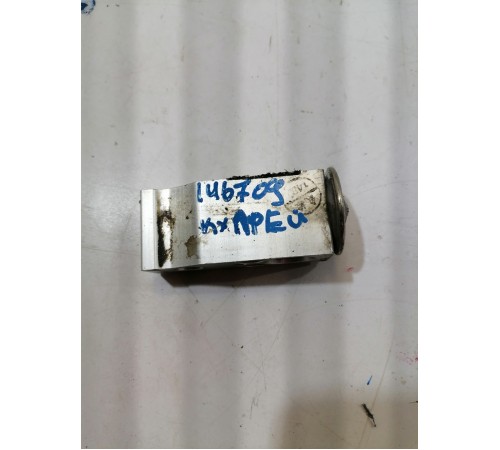 Клапан кондиционера 