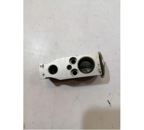 Клапан кондиционера 