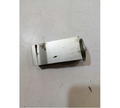 Клапан кондиционера 