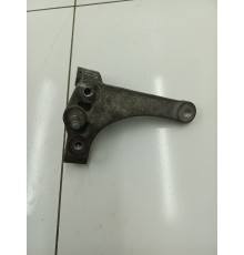 Кронштейн опоры двигателя левый