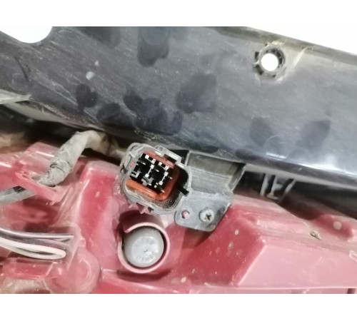 Фонарь задний левый внешний