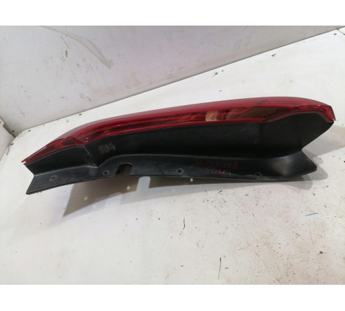 Фонарь задний левый внешний