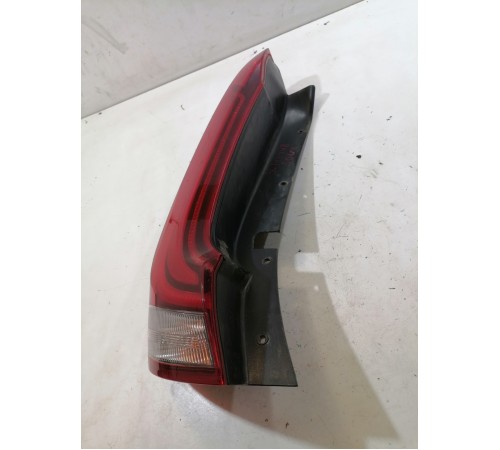 Фонарь задний левый внешний