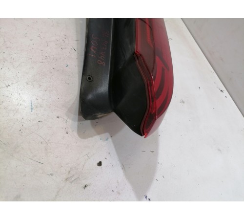 Фонарь задний левый внешний