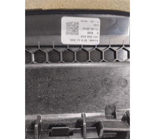 Воздушный дефлектор передний правый