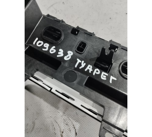 Воздушный дефлектор передний правый