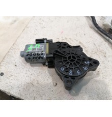 Моторчик стеклоподъемника задний правый