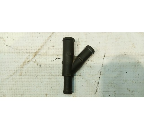 Тройник патрубков