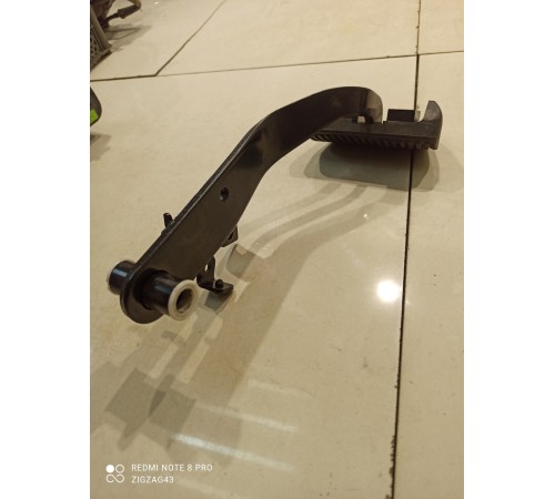 Педаль тормоза