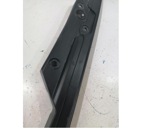 Накладка крыла передняя правая