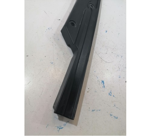 Накладка крыла передняя правая