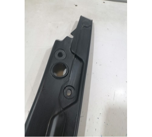 Накладка крыла передняя правая