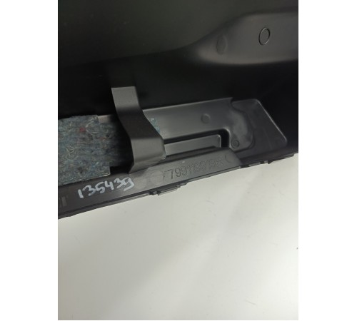 Обшивка багажника задняя правая