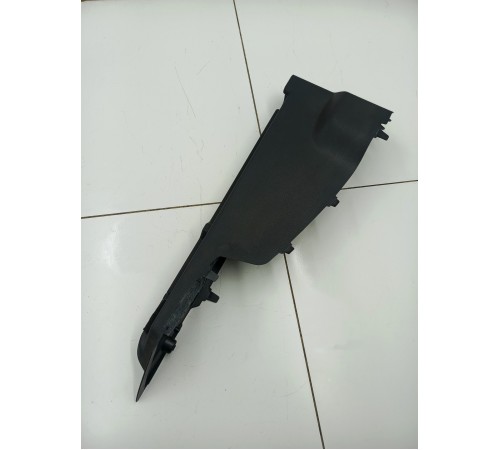 Обшивка багажника задняя правая