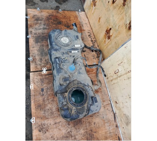 Бак топливный