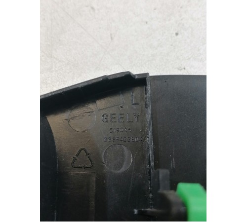 Накладка торпедо декоративная