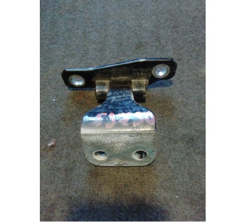 Петля двери верхняя задняя левая