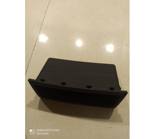 Вещевой ящик (задний)