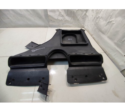 Воздушный дефлектор капота