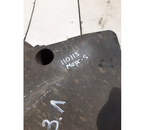 Пыльник рычага подвески (задний левый)