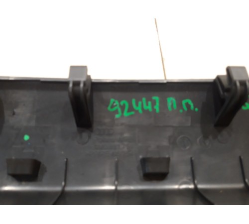 Накладка сиденья (правая правая)