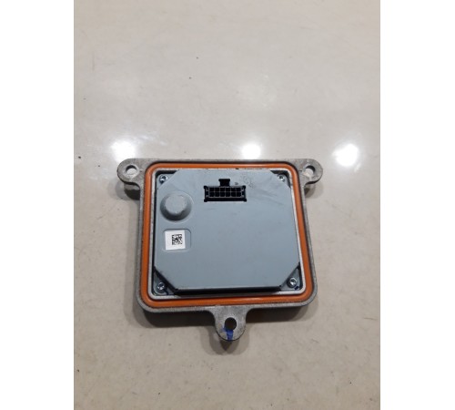 Блок розжига фары правый