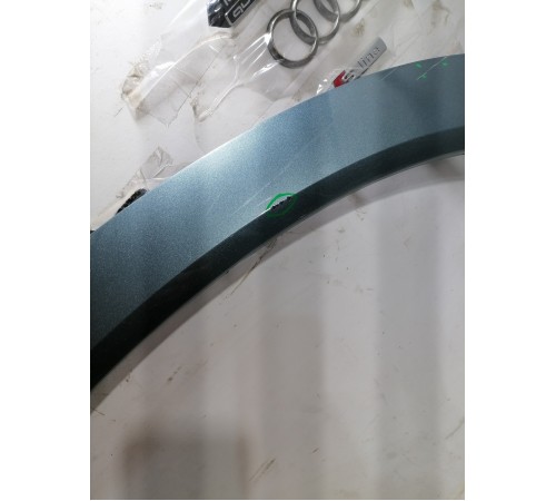 Накладка молдинг крыла передняя правая