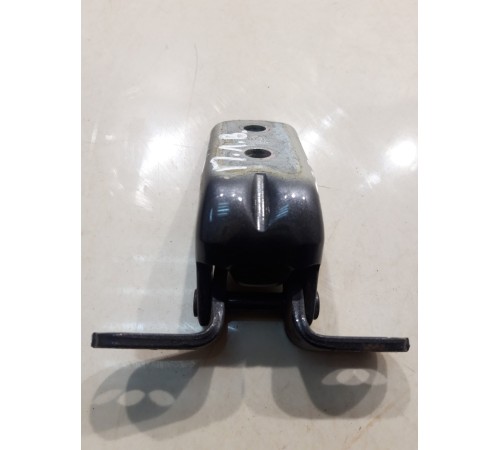 Петля двери (передняя, левая, верхняя)