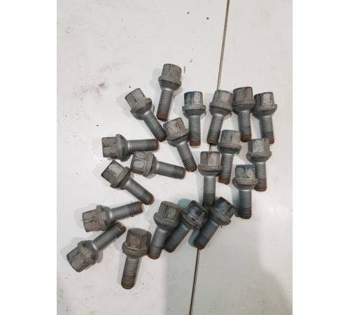 Комплект колесных болтов 20 шт.