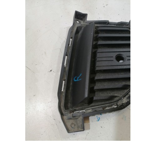 Накладка переднего бампера правая