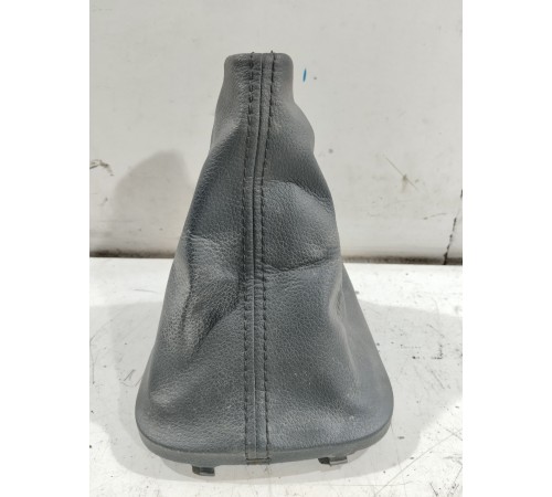 Кожух ручки переключения передач