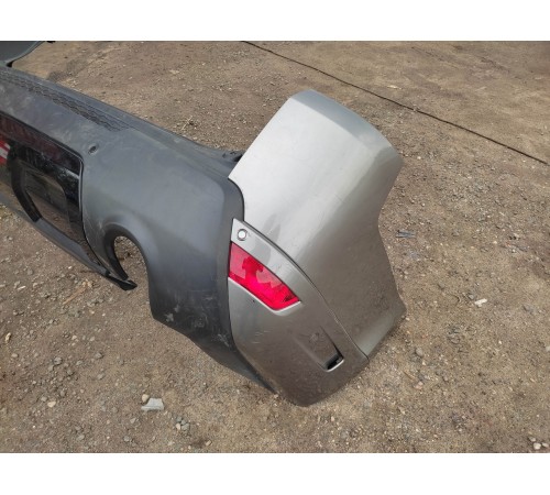 Задний бампер в сборе