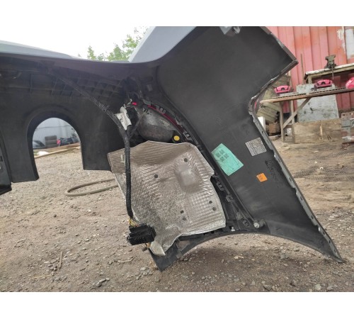 Задний бампер в сборе