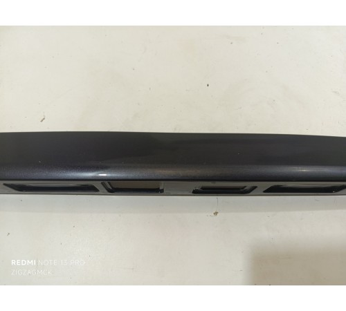 Накладка крышки багажника