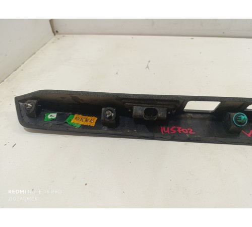 Накладка крышки багажника