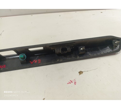 Накладка крышки багажника