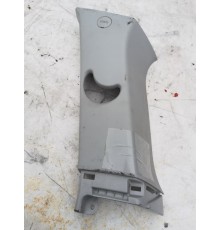 Обшивка задней стойки правая верхняя