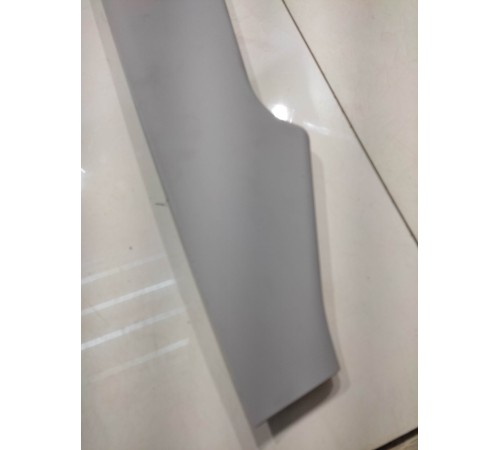 Пластик салона (правый)