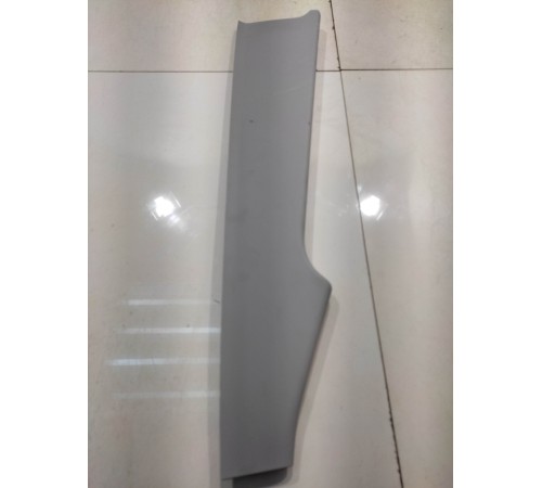 Пластик салона (правый)