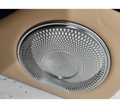 Обшивка двери передняя левая