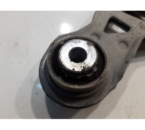 Рычаг подвески (задний, правый, верхний)