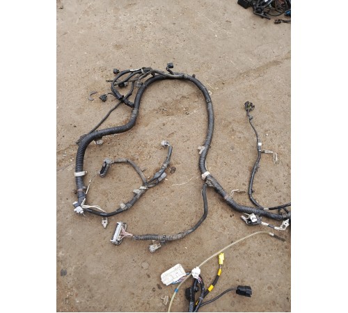 Электропроводка подкапотная с монтажным блоком