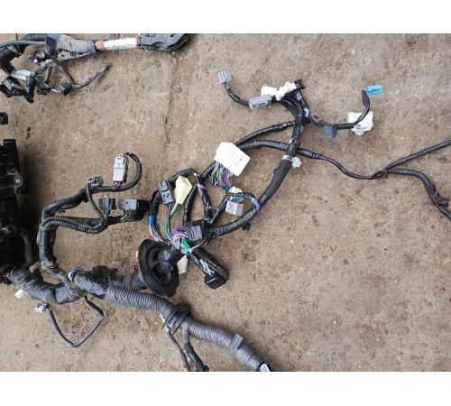 Электропроводка подкапотная с монтажным блоком