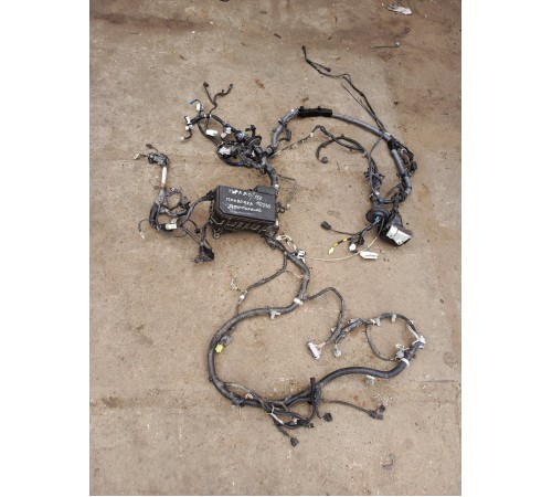 Электропроводка подкапотная с монтажным блоком