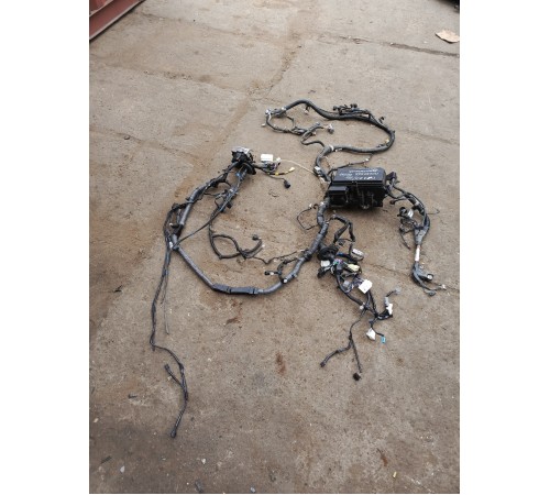 Электропроводка подкапотная с монтажным блоком