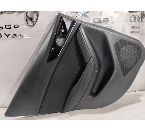 Обшивка двери задняя левая