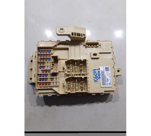 Блок предохранителей (салонный)