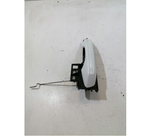 Ручка двери передняя правая наружная